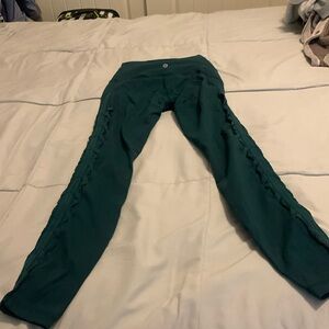 Lululemon size 2 tags removed. Beautiful emerald green color